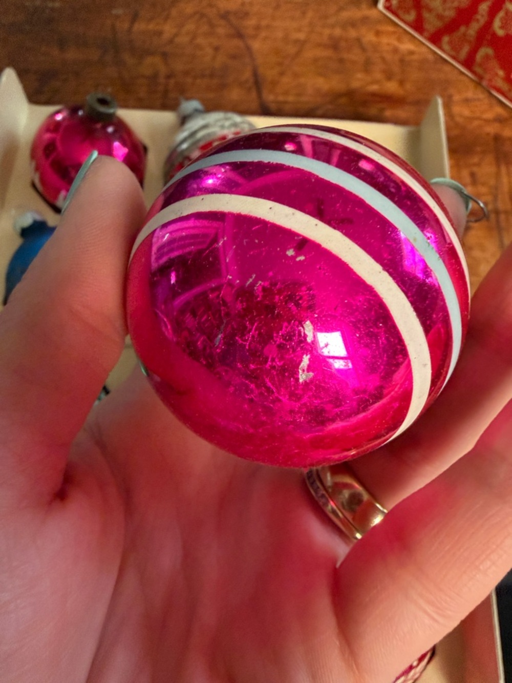 Set of 12 Assorted Multicolor Vintage Shiny Brite Glass Christmas Ornaments - Picture 9 of 14